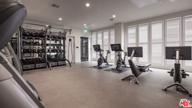 728 N Sweetzer Avenue 112, West Hollywood, CA 90069