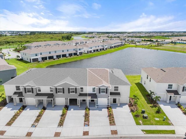 17709 CRESCENT MOON LOOP, Bradenton, FL 34211