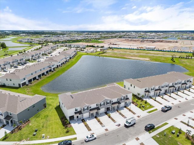 17709 CRESCENT MOON LOOP, Bradenton, FL 34211