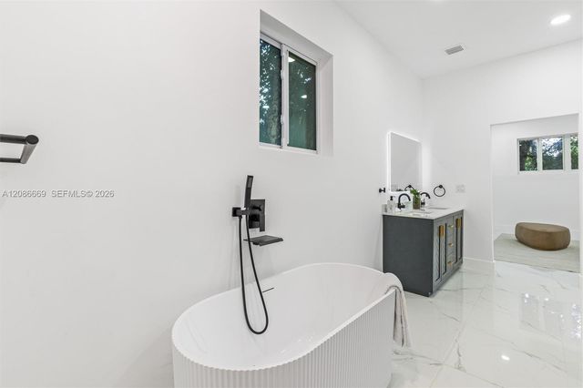 1001 NE 82nd Street, Miami, FL 33138
