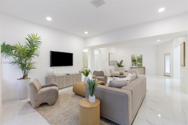 1001 NE 82nd Street, Miami, FL 33138