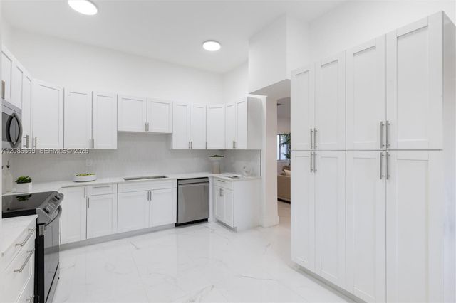 1001 NE 82nd Street, Miami, FL 33138