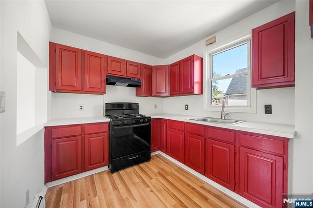 539 Bergen Boulevard, Ridgefield, NJ 07657