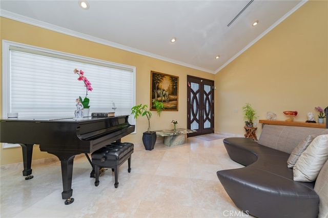 6865 E Georgetown, Anaheim Hills, CA 92807