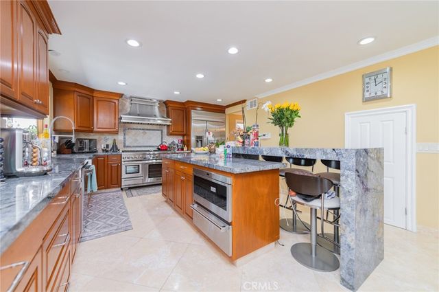 6865 E Georgetown, Anaheim Hills, CA 92807