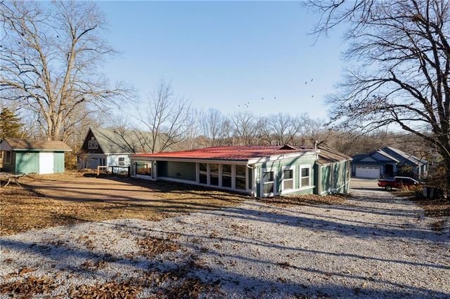 22 U Lake Shore Drive, Lake Lotawana, MO 64086