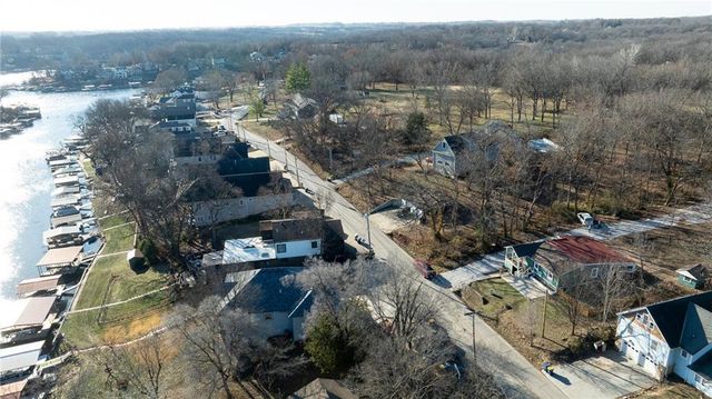 22 U Lake Shore Drive, Lake Lotawana, MO 64086