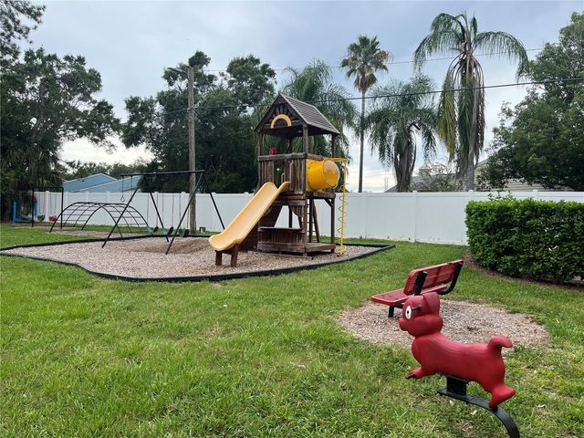 3300 FOX CHASE CIRCLE N 213, Palm Harbor, FL 34683