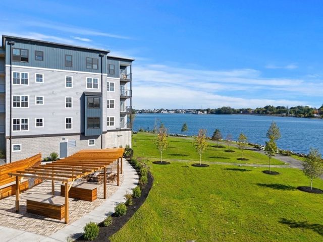 16 Franklin Street 1302, Salem, MA 01970