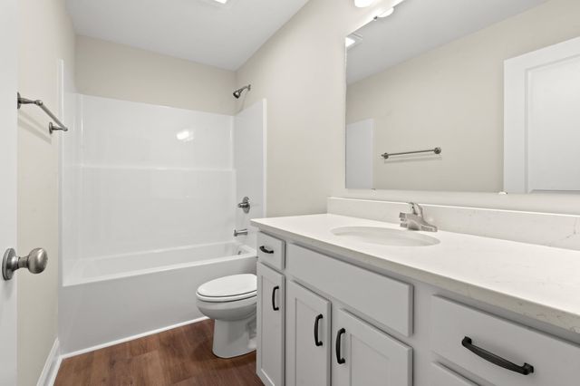 909 Woodside Dr., Conway, SC 29526