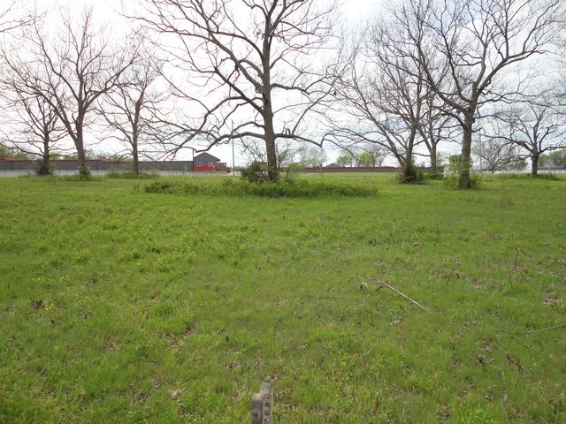 27102 S 620 Road, Grove, OK 74344