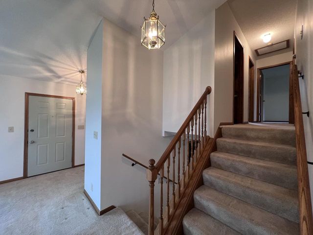 2023 E 11th St, Superior, WI 54880