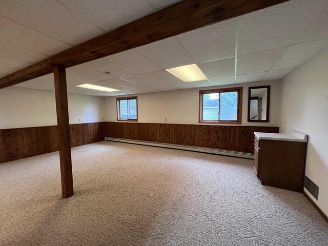 2023 E 11th St, Superior, WI 54880