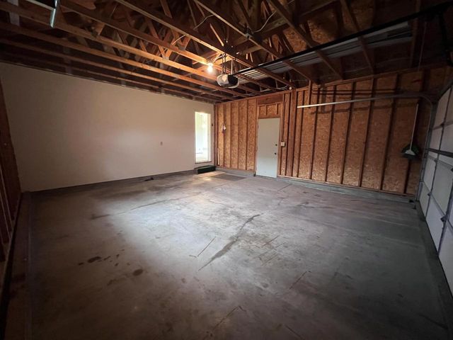 2023 E 11th St, Superior, WI 54880