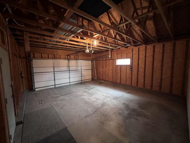 2023 E 11th St, Superior, WI 54880