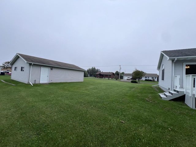 2023 E 11th St, Superior, WI 54880