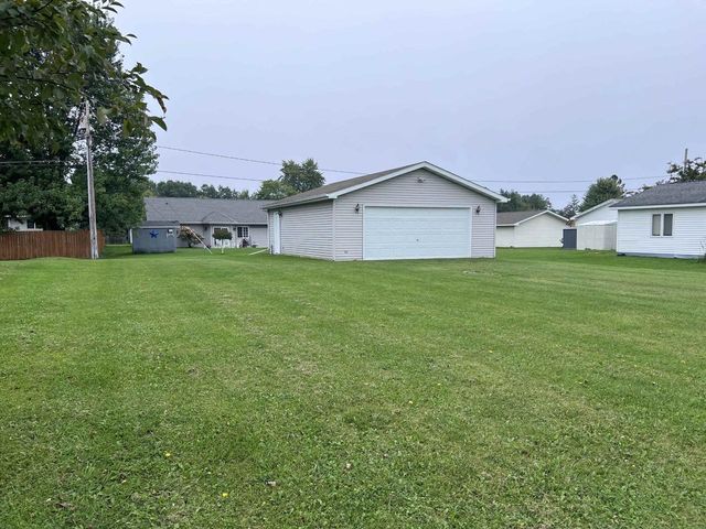 2023 E 11th St, Superior, WI 54880