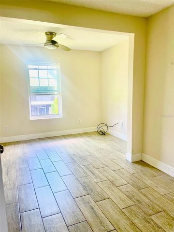 837 SKY LAKE CIRCLE C, Orlando, FL 32809