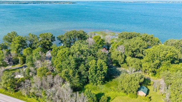 81 Mud Point South, Alburgh, VT 05440