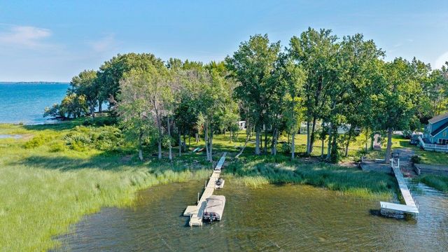 81 Mud Point South, Alburgh, VT 05440