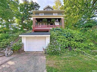 4414 10TH Avenue, Rock Island, IL 61201