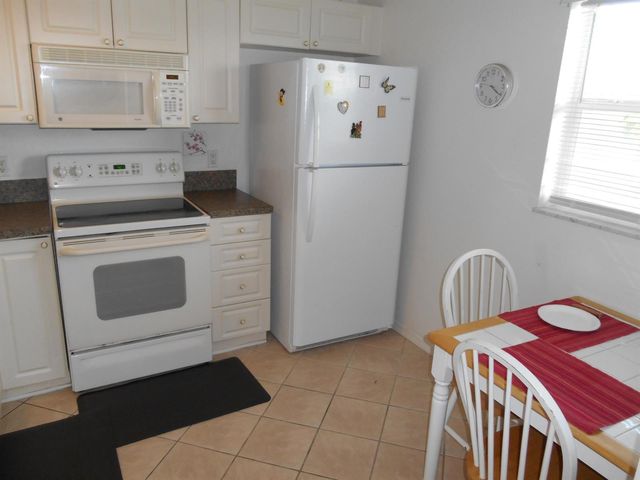 2615 NE 1st Court 410, Boynton Beach, FL 33435