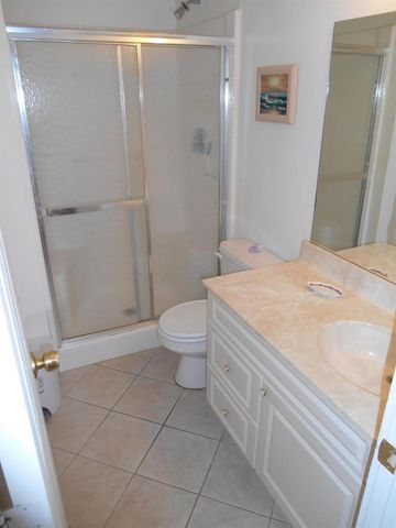 2615 NE 1st Court 410, Boynton Beach, FL 33435