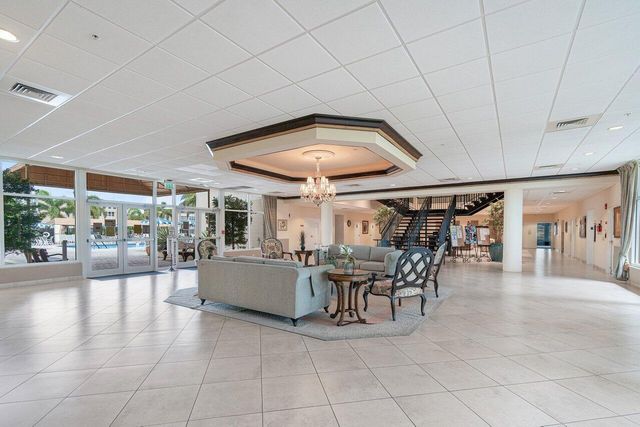 2615 NE 1st Court 410, Boynton Beach, FL 33435