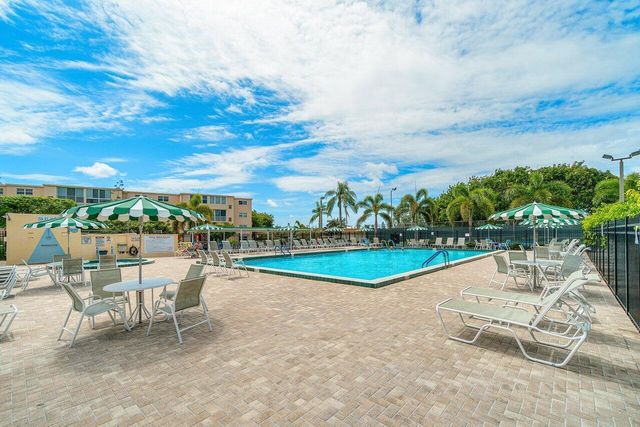 2615 NE 1st Court 410, Boynton Beach, FL 33435