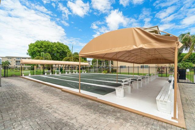2615 NE 1st Court 410, Boynton Beach, FL 33435