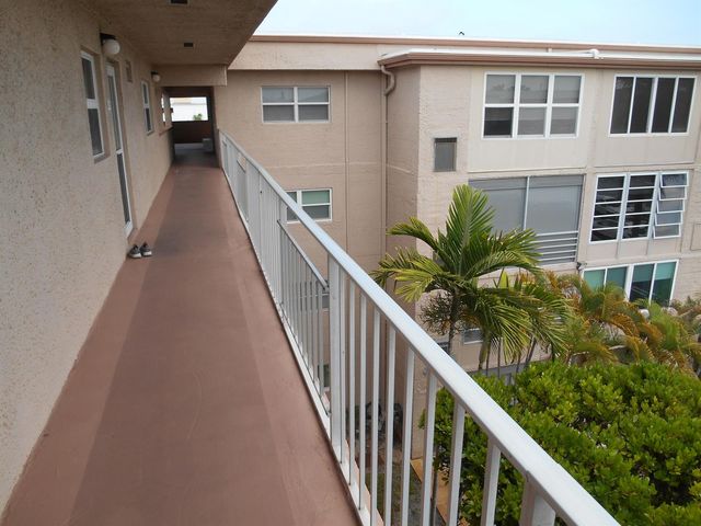 2615 NE 1st Court 410, Boynton Beach, FL 33435