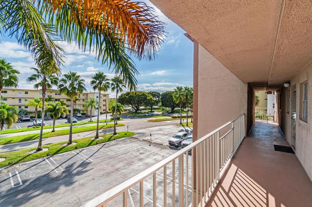 2615 NE 1st Court 410, Boynton Beach, FL 33435
