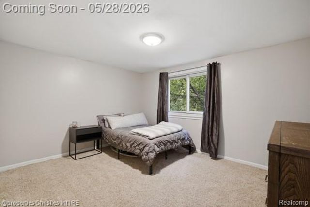 6884 Aeroview Street, West Bloomfield, MI 48324
