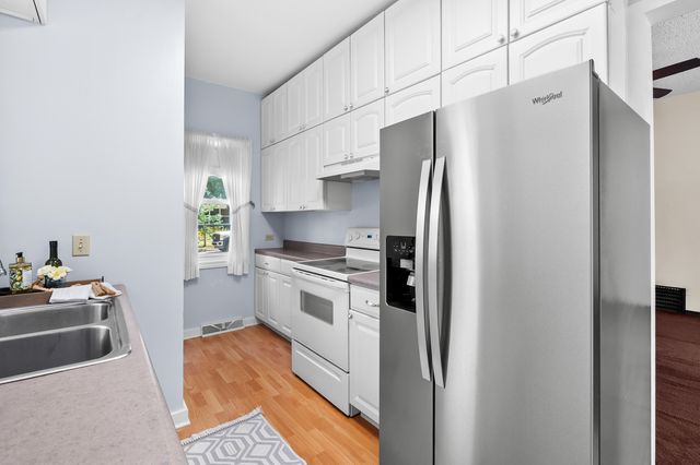 120 Hicks Street, Plainwell, MI 49080