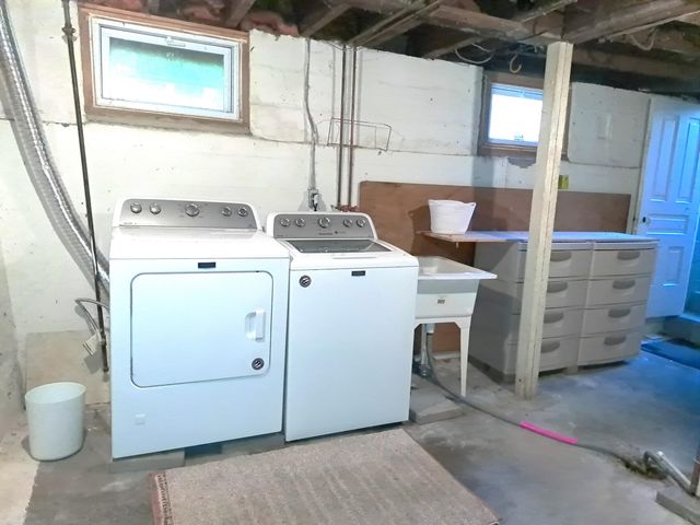120 Hicks Street, Plainwell, MI 49080