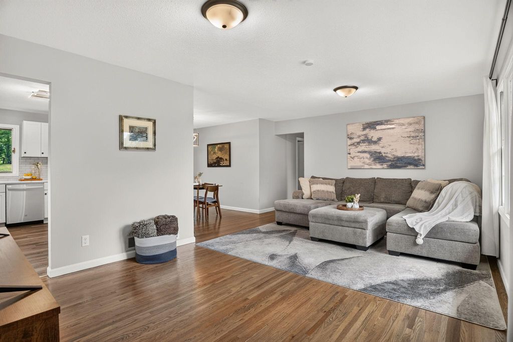 3274 68th Court E, Inver Grove Heights, MN 55076 — photo 2