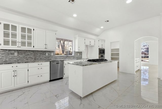 3204 Heritage Drive, Claremore, OK 74019