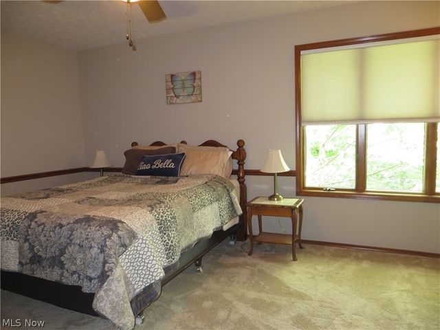 18606 Buccaneer Creek Drive 16, Strongsville, OH 44136
