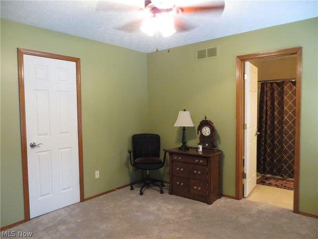 18606 Buccaneer Creek Drive 16, Strongsville, OH 44136