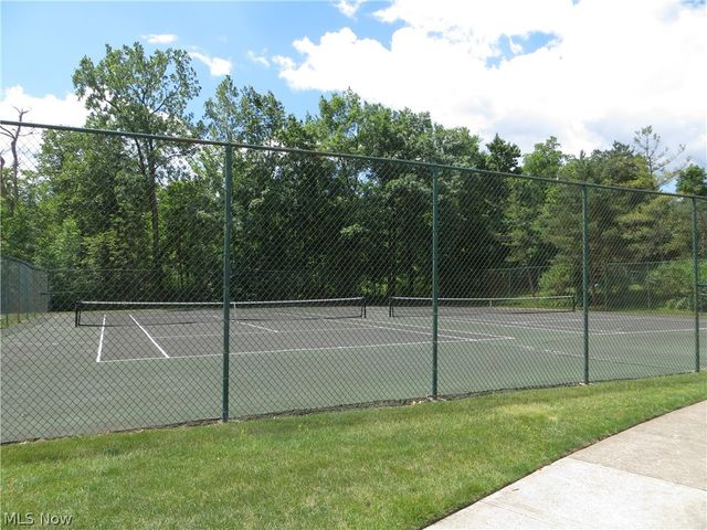 18606 Buccaneer Creek Drive 16, Strongsville, OH 44136