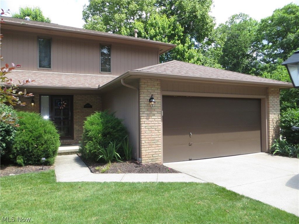 18606 Buccaneer Creek Drive 16, Strongsville, OH 44136
