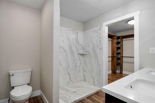 1233 Hwy Aa, Elkland, MO 65644