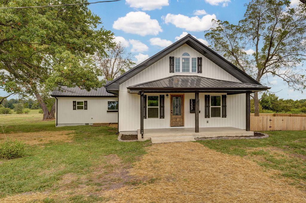 1233 Hwy Aa, Elkland, MO 65644