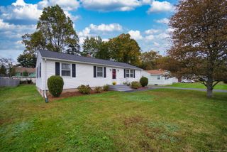 25 Maude Circle, Windsor, CT 06095