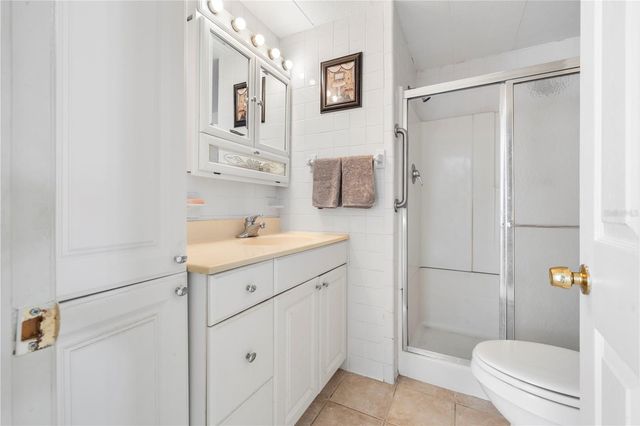 204 51ST AVENUE E, Bradenton, FL 34203