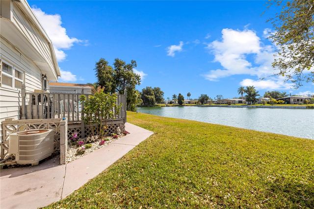 204 51ST AVENUE E, Bradenton, FL 34203