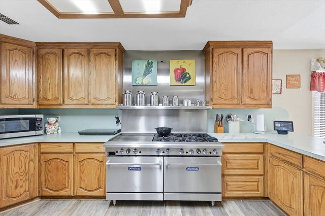 10594 Sam Reynolds Road, Justin, TX 76247