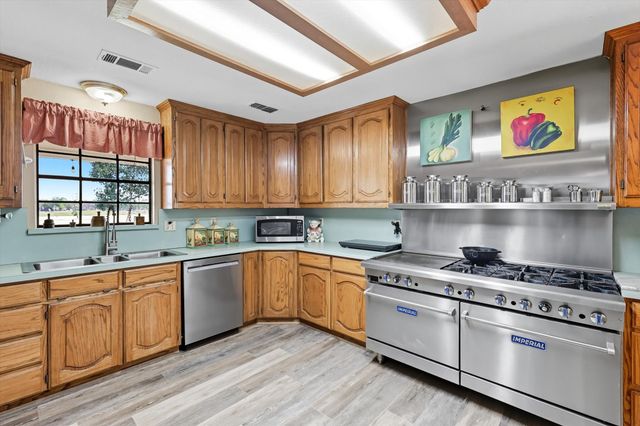 10594 Sam Reynolds Road, Justin, TX 76247