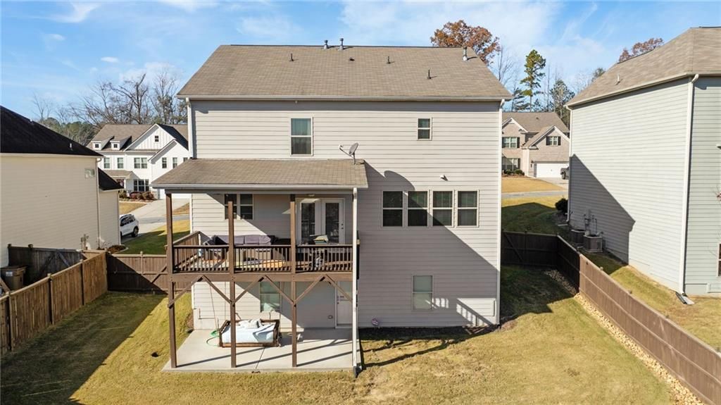 Image 45 of property listing at 7925 Brewton Creek Drive, Cumming, GA 30028