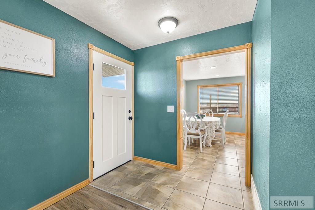 Image 12 of property listing at 1581 West 600 S, Blackfoot, ID 83262